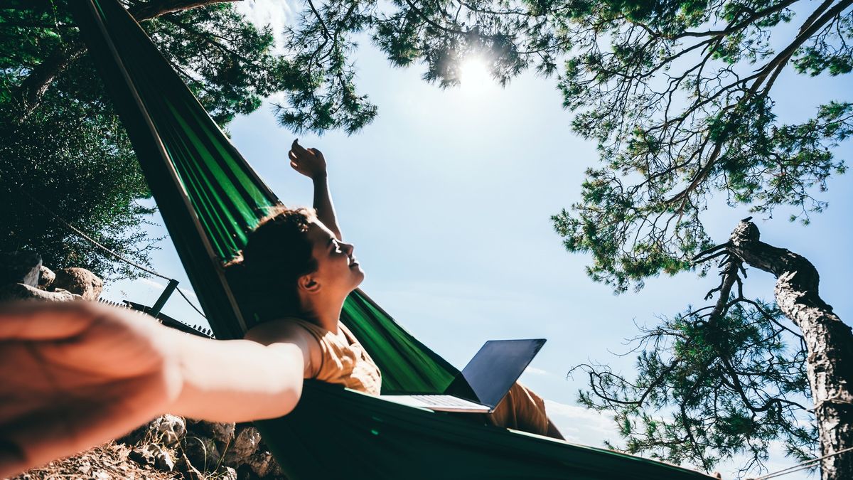 Workation : où télétravailler en vacances en France cet été