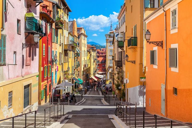 Travailler tard le soir à Nice : 8 spots ouverts après 21h