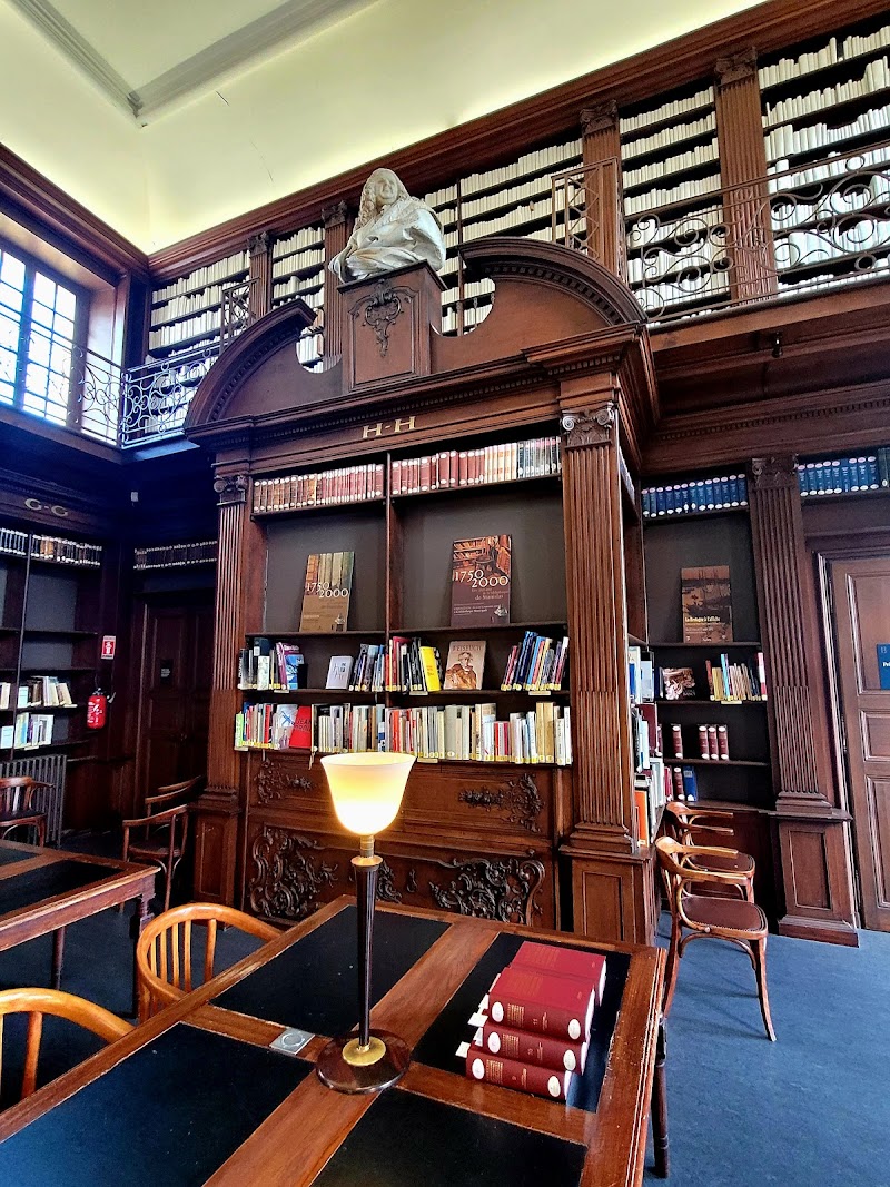 La bibliothèque Stanislas