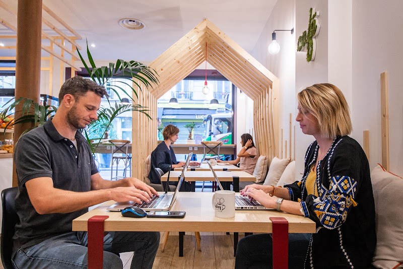 Photo 1 — Café Hubsy