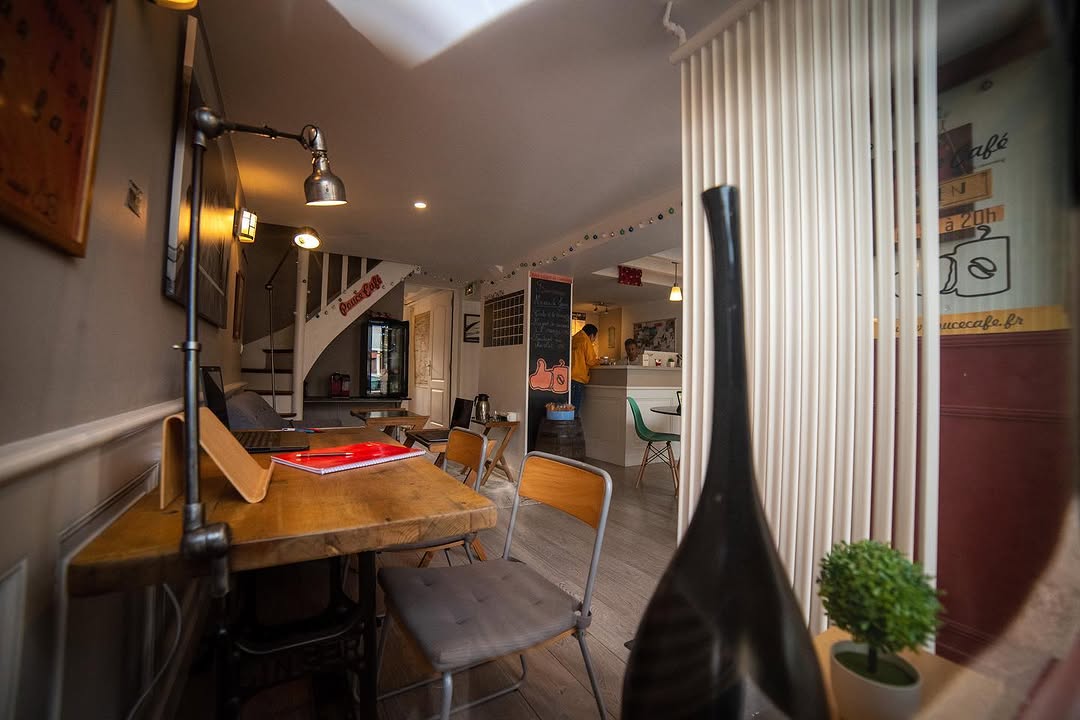 Photo 1 — Pouce Café