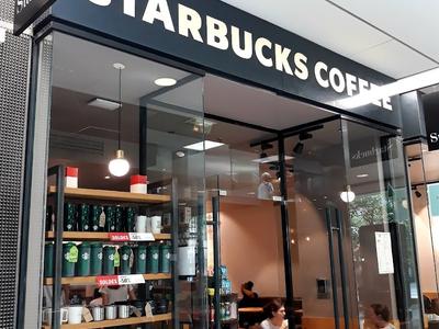 Starbucks Les Passages