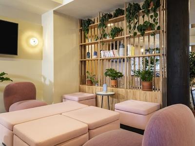 Wojo Paris 12e - Adagio Nation