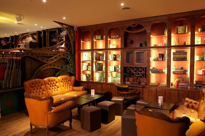 LE DERNIER BAR AVANT LA FIN DU MONDE