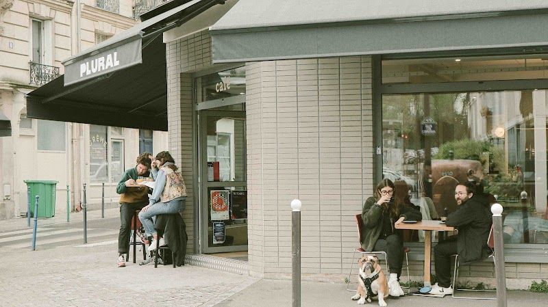 Plural Café