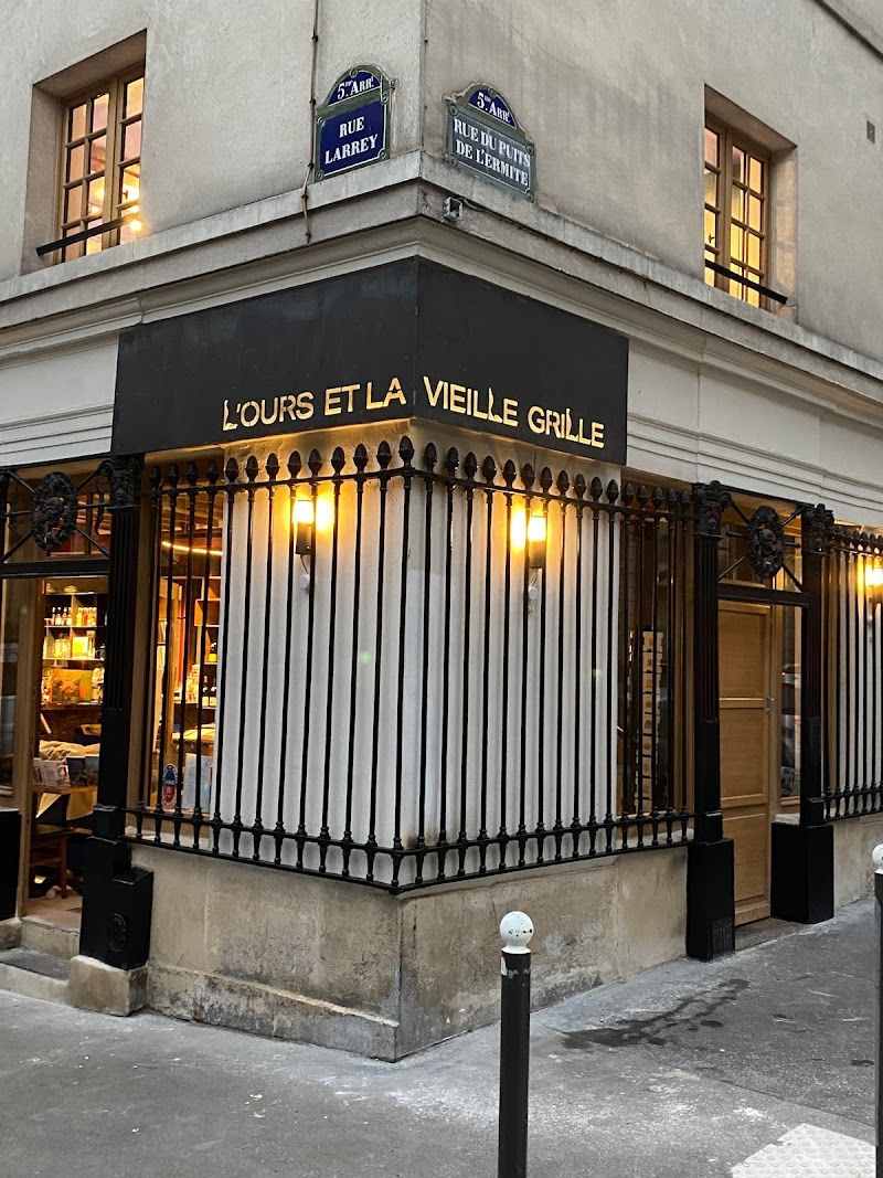 L'Ours et la Vieille Grille