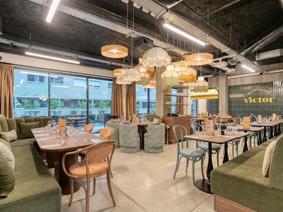 Sharies Reims Victor