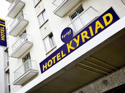 Hotel Kyriad Tours Centre
